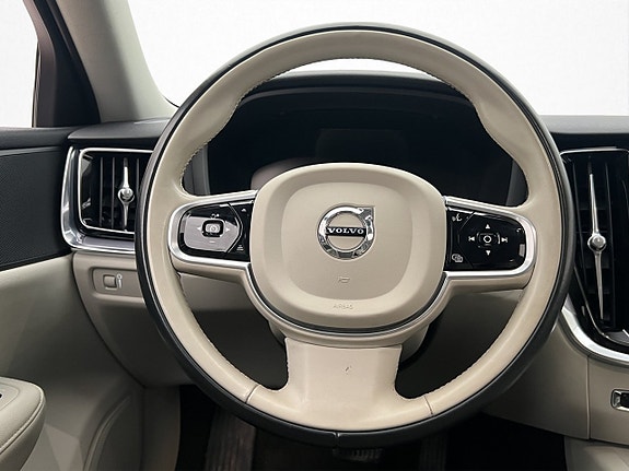Volvo V60 Cross Country 15 of 30
