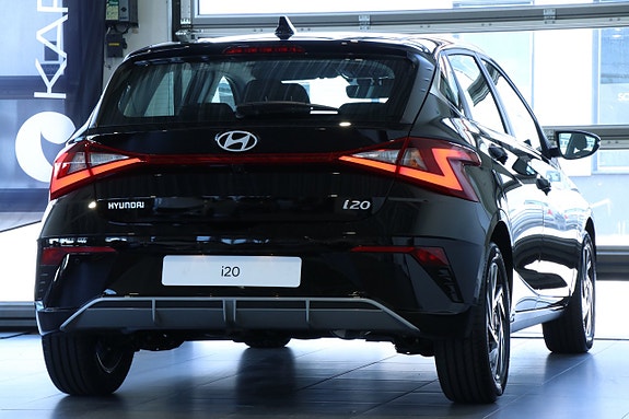 Hyundai i20 6 of 16