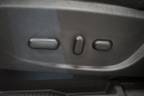 Ford Kuga 8 of 26