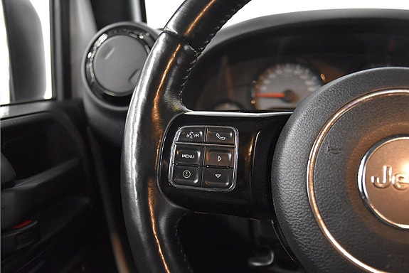 Jeep Wrangler Unlimited 10 of 18