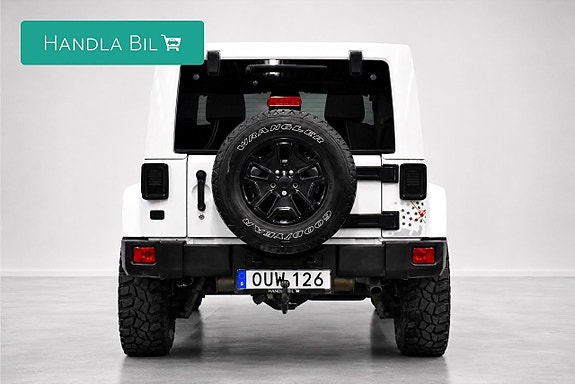 Jeep Wrangler Unlimited 6 of 18