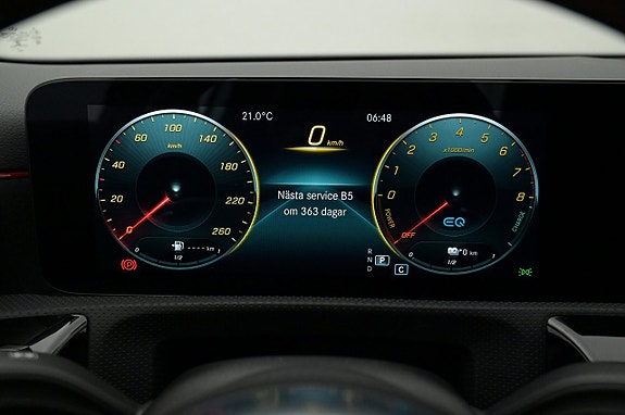 Mercedes-Benz A250 e 10 of 27