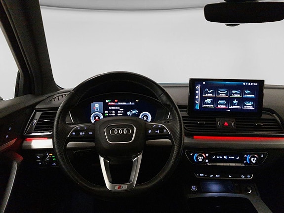 Audi Q5 6 of 18
