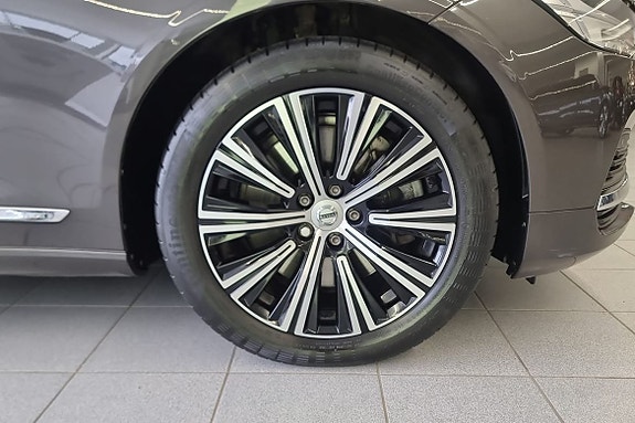 Volvo V90 11 of 21