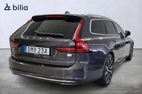 Volvo V90 2 of 21