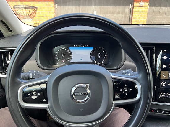 Volvo V90 Cross Country 6 of 10