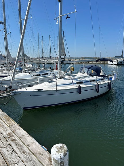 Bavaria 37 C — Vedi foto 1