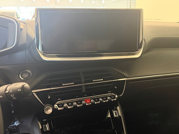 Peugeot 2008 6 of 12