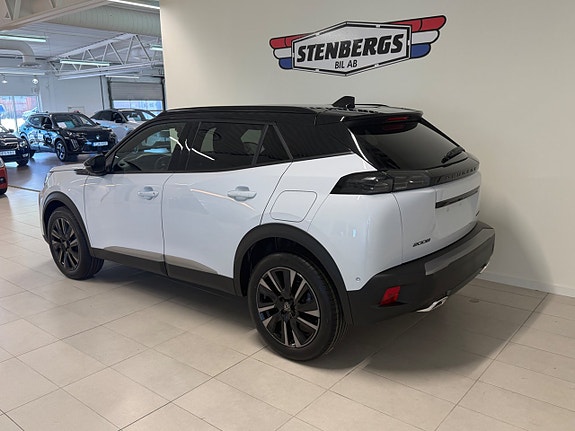 Peugeot 2008 3 of 5