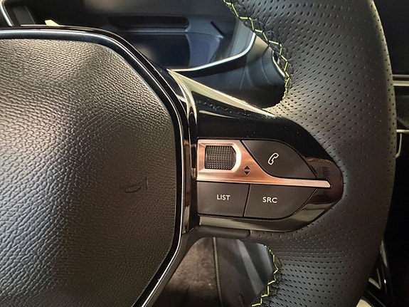 Peugeot 2008 10 of 12