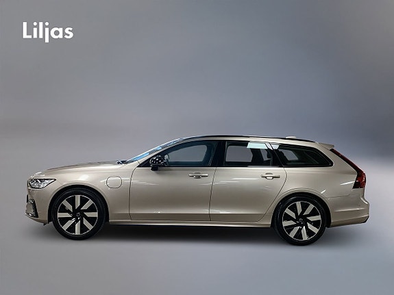 Volvo V90 3 of 5