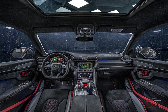 Lamborghini Urus 20 of 27