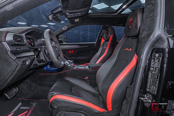 Lamborghini Urus 19 of 27