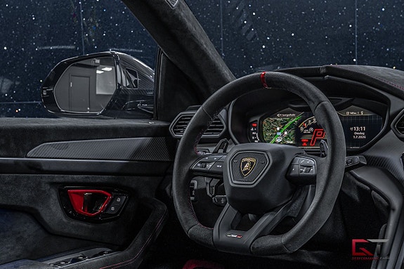 Lamborghini Urus 26 of 27