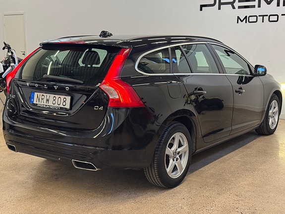 Volvo V60 5 of 15