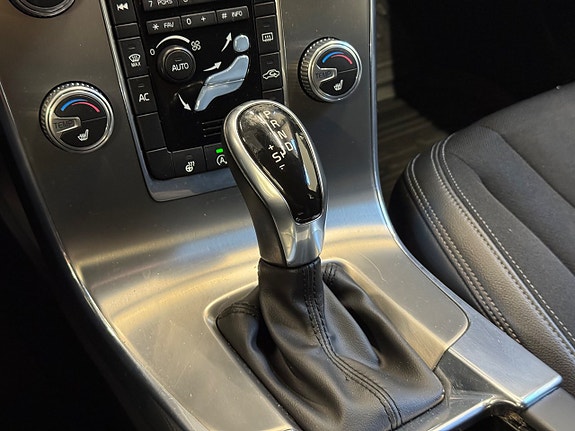 Volvo V60 12 of 15
