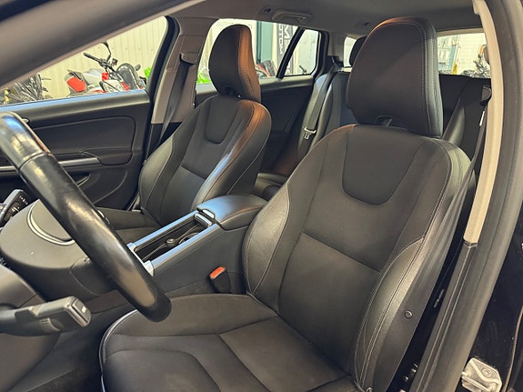 Volvo V60 9 of 15