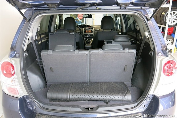 Toyota Verso 12 of 18