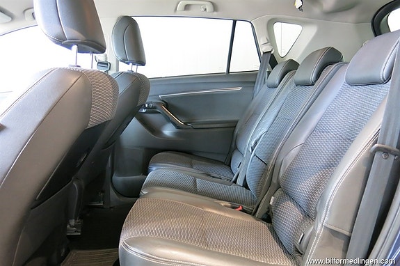 Toyota Verso 9 of 18
