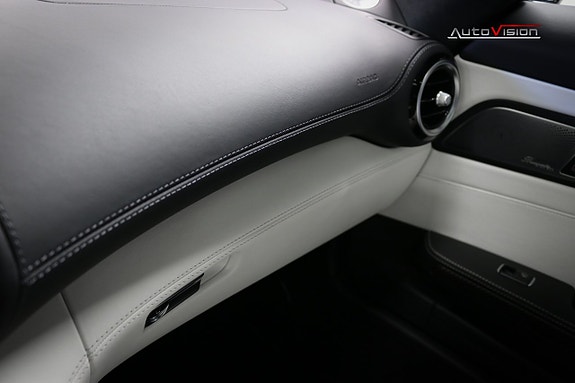Mercedes-Benz AMG GT S 19 of 29