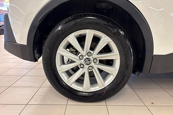 Toyota C-HR 16 of 20