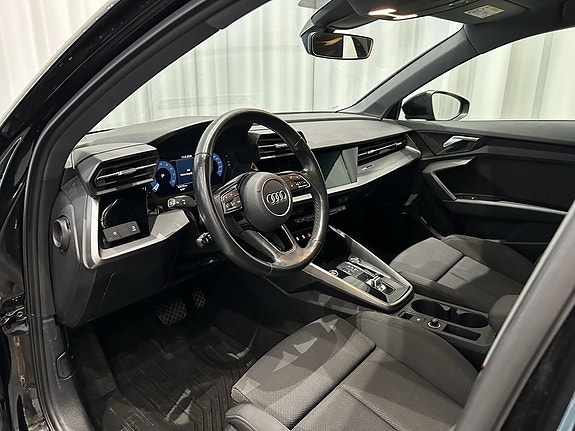 Audi A3 8 of 14