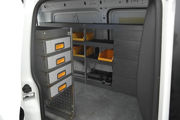 Volkswagen Caddy Maxi 19 of 20