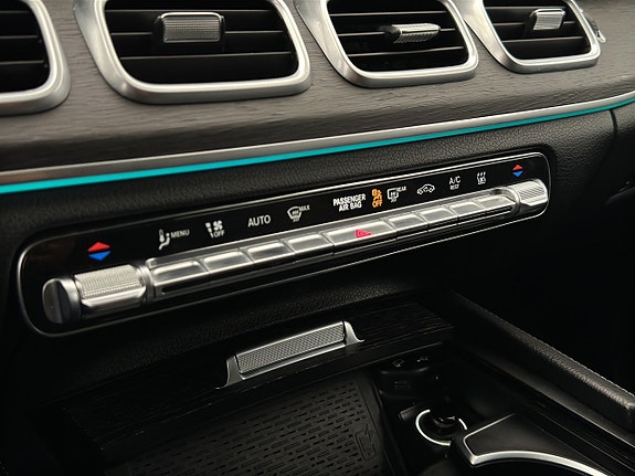 Mercedes-Benz GLE350 de 27 of 30