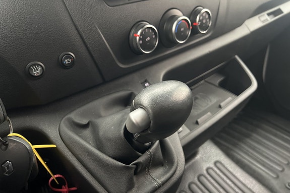 Renault Master 22 of 30