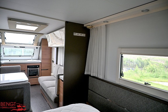 Adria ALPINA 663 HT 10 of 21