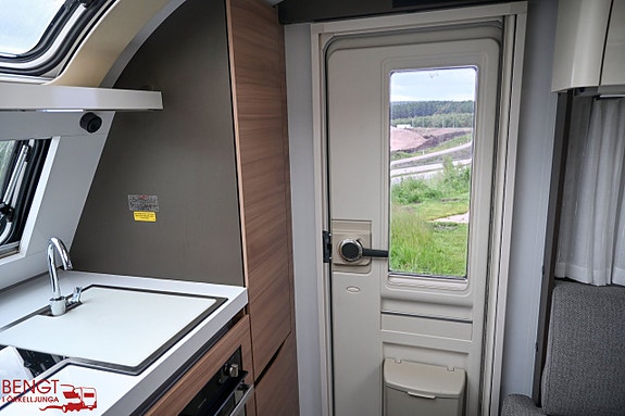 Adria ALPINA 663 HT 21 of 21