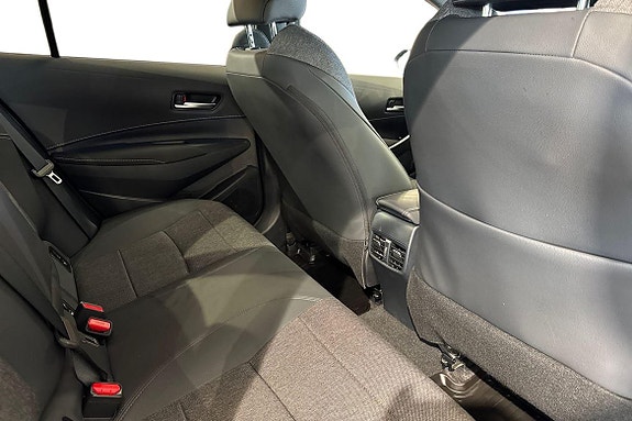 Toyota Corolla 9 of 21