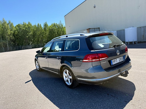 Volkswagen Passat 4 of 5
