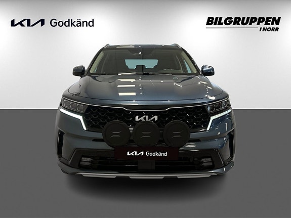 Kia Sorento 3 of 5