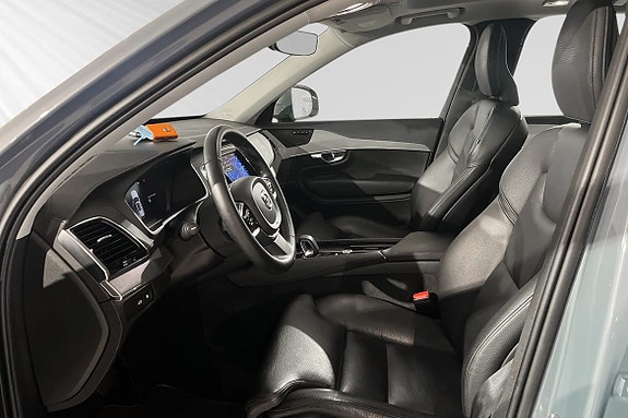 Volvo XC90 6 of 17