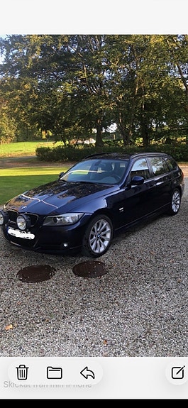 BMW 320xd 4 of 5