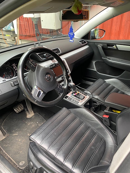 Volkswagen Passat Alltrack 4 of 5