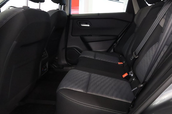 Nissan X-Trail 8 of 10