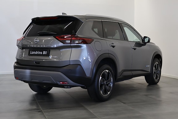 Nissan X-Trail 2 of 10