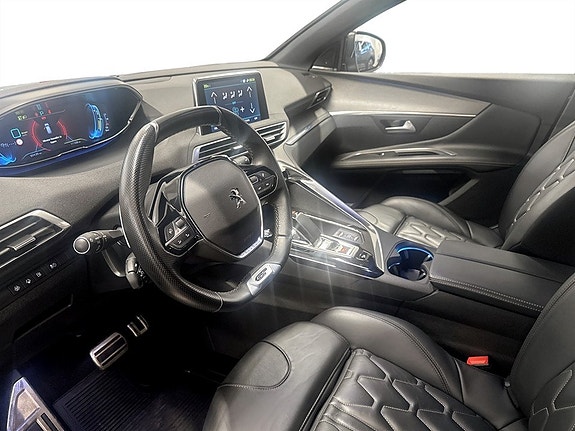 Peugeot 3008 4 of 5