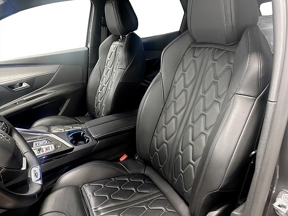 Peugeot 3008 5 of 5