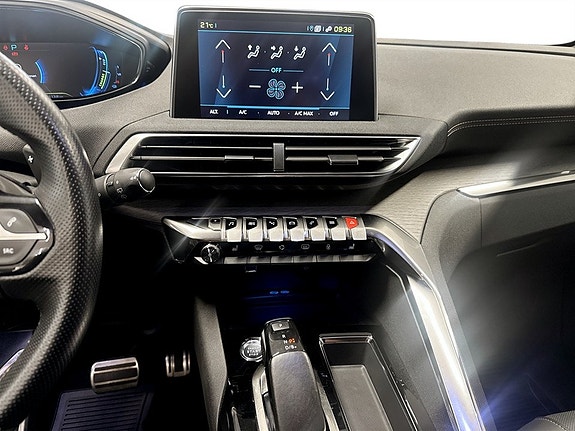 Peugeot 3008 9 of 15