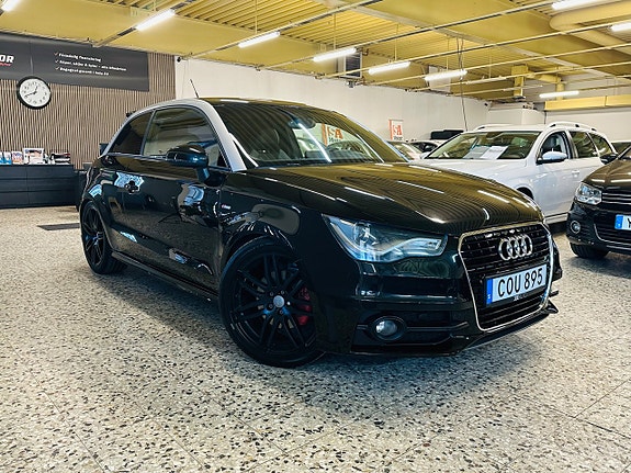 Audi A1 2 of 5