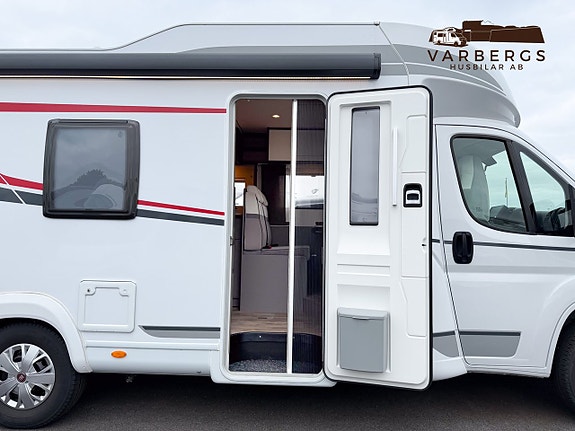 LMC H 730 Tourer lift *Långbädd *Drop down säng *3500kg Totalvikt *Fr. 3,70% *4164kr/mån 2 of 22