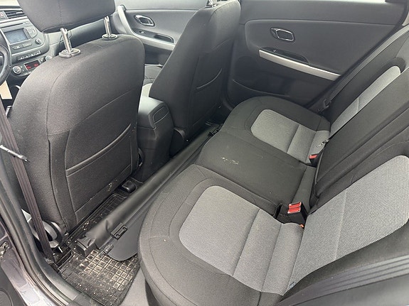 Kia Ceed 15 of 20