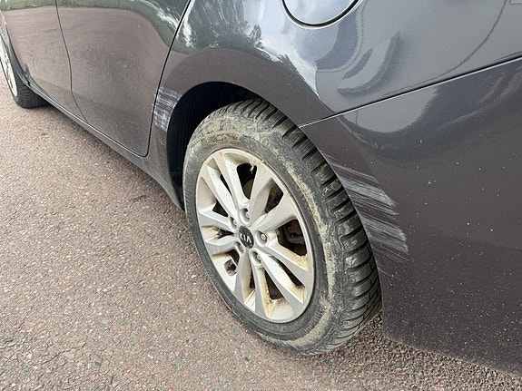 Kia Ceed 13 of 20