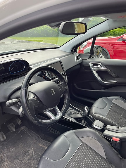 Peugeot 2008 5 of 5
