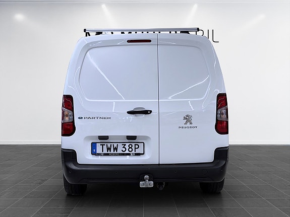 Peugeot e-Partner 8 of 18
