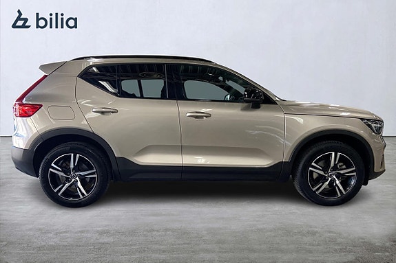 Volvo XC40 18 of 22