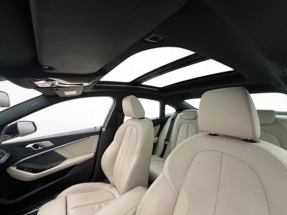 BMW 220i 13 of 30